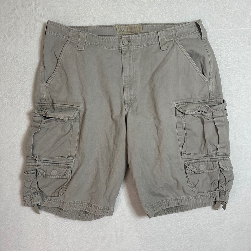 Lee Cargo Shorts Men's 38x11 Khaki Dungarees Relaxed Fit Cotton Utility Pockets